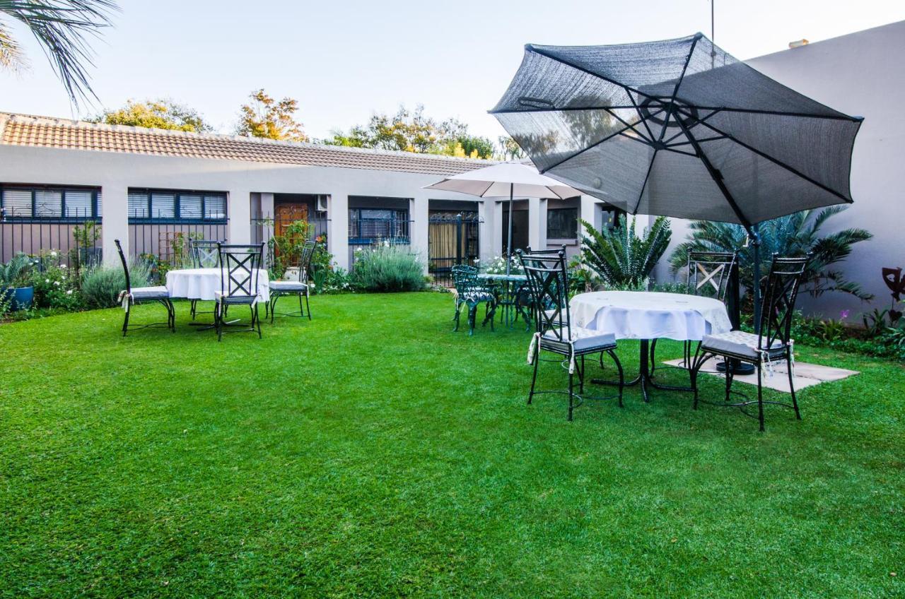 Three Olives Guesthouse Centurion Exterior foto